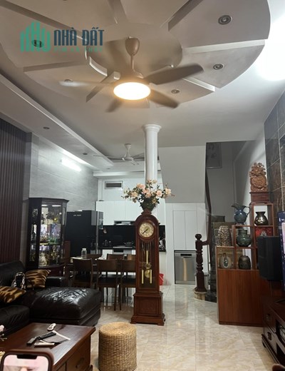 BÁN NHÀ PHỐ THÁI THỊNH: 50M2 x 4 TẦNG, LÔ GÓC 2 THOÁNG, Ô TÔ HUYNDAI 7 CHỖ ĐỖ CỬA, NHỈNH 7 TỶ