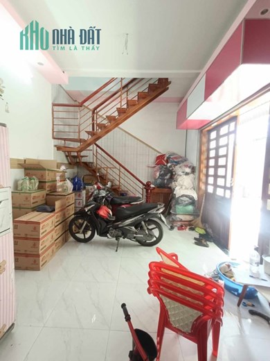 Nhà giá rẻ, ngay Ngã Ba Bầu Thới Tam Thôn Hóc Môn, Giá chỉ có 3.75 tỷ