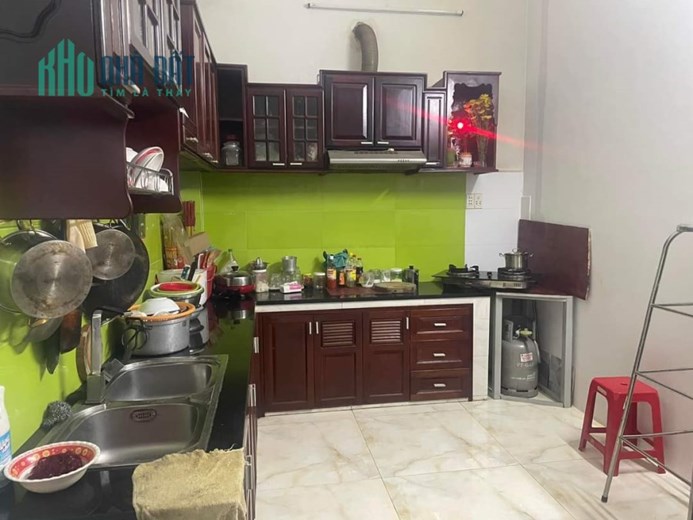 Bán Nhà HXH Trịnh Đình Trọng, Tân Phú, 223m2, Ngang Gần 8m, Dòng tiền 60tr, Nhỉnh 20 Tỷ TL.