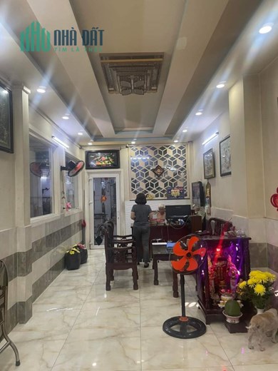 Bán Nhà HXH Trịnh Đình Trọng, Tân Phú, 223m2, Ngang Gần 8m, Dòng tiền 60tr, Nhỉnh 20 Tỷ TL.