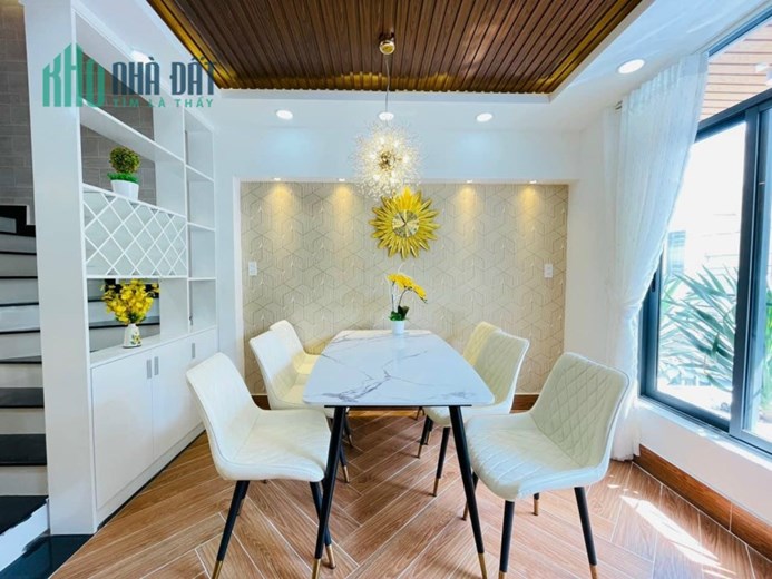 Định cư chủ cần bán lô đất 2MT đường số 8 Khu Cao cấp: 18x28m, 510m2. Giá 29,5 tỷ hạ về 25 tỷ TL.