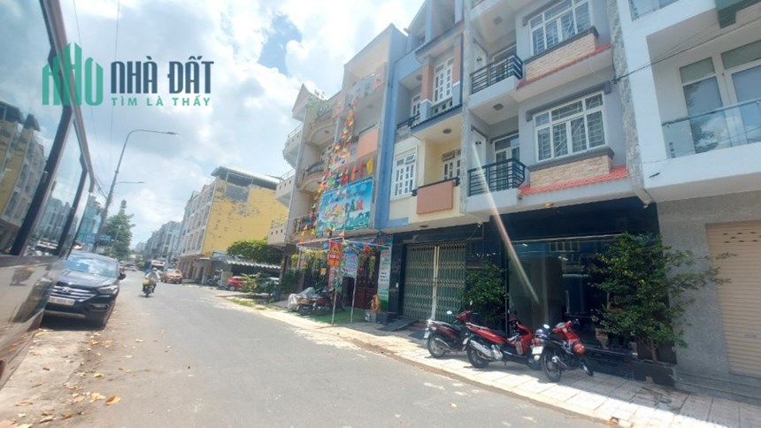 Nhà 1 Trệt 3 Lầu MẶT TIỀN kinh doanh đa ngành nghề ngay chợ Bửu Long, giá tốt