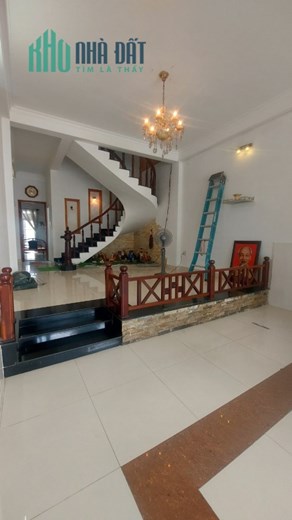 Nhà 1 Trệt 3 Lầu MẶT TIỀN kinh doanh đa ngành nghề ngay chợ Bửu Long, giá tốt