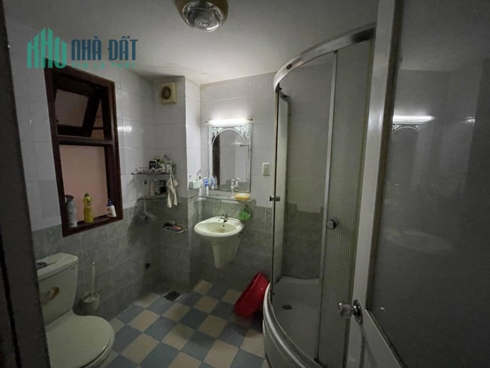 NHÀ ĐẸP CHÍNH CHỦ-  CẦN BÁN NHANH CĂN NHÀ Hai Mặt Tiền Đẹp Tại Quận 4 - HCM