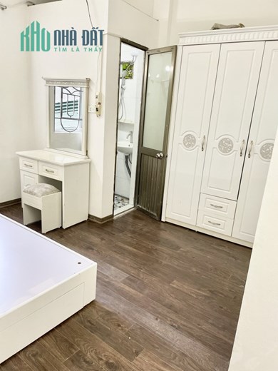 Bán nhà Tân Ấp, 25m2, mt4m, 4T, 2.55 tỷ, Ba Đình, gần phố.