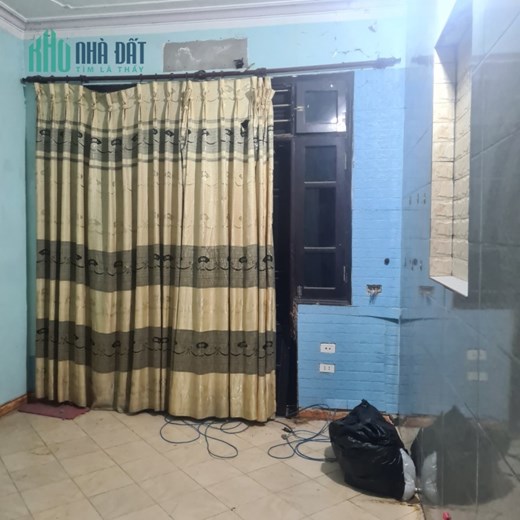 Bán đất Nam Dư, Hoàng Mai, tặng nhà 3 tầng vẫn còn ở rất tốt 72 m2, 4 tỷ 800
