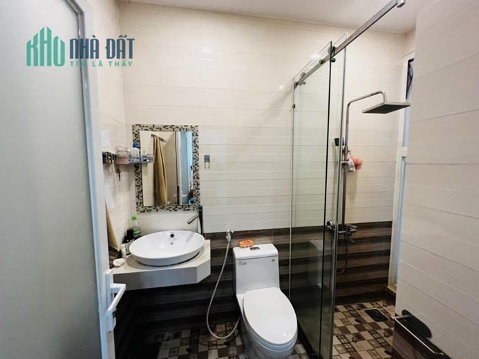 Bán nhà Hẻm xe hơi 5m, Lê Đức Thọ, 4x14m, 5 tầng cực mới chỉ 5.9 tỷ TL