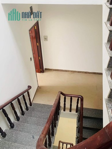 Nhà bán  khu Tên Lửa - Bình Tân -  MẶT TIỀN 100M2 - 4 TẦNG - NGANG 5M - SẴN DÒNG TIỀN