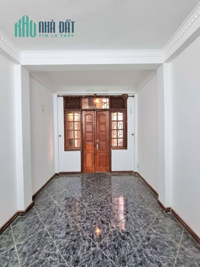 LÁNG HẠ - NHÀ KIÊN CỐ - 38M2 X 5 TẦNG 1 TUM - 5 NGỦ - 2 THOÁNG - BA GÁC ĐỖ CỬA - HƠN 4 TỶ