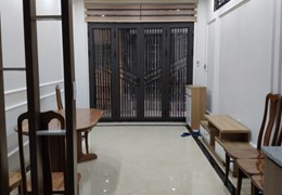 Cần Khách Thuê Nguyên Nhà Ấm Cúng Ngõ chợ Khâm Thiên, quận Đống Đa
