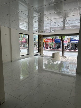 CHO THUÊ MẶT BẰNG HAI MẶT TIỀN VÀ PHÒNG Ở SIÊU XINH 225 LẠC LONG QUÂN, NGHĨA ĐÔ, CẦU GIẤY
