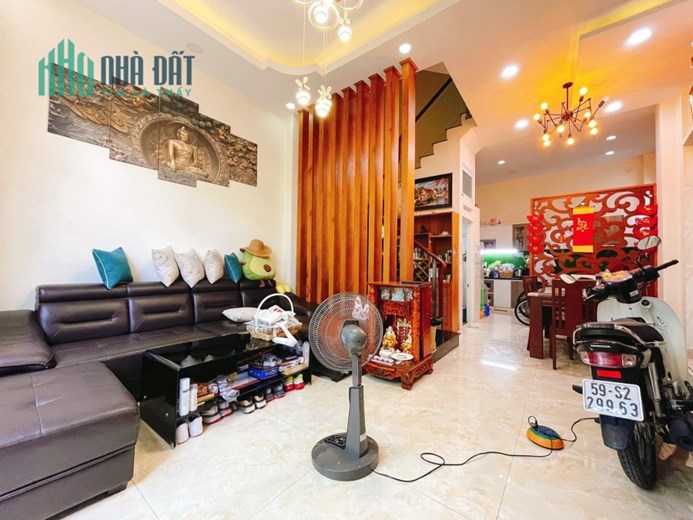 BÁN NHÀ ĐẸP MÊ LY, HXH NGAY LÊ QUANG ĐỊNH GIAO NƠ TRANG LONG, 4TẦNG 4PN 4WC, NỞ HẬU TÀI LỘC, TẶNG