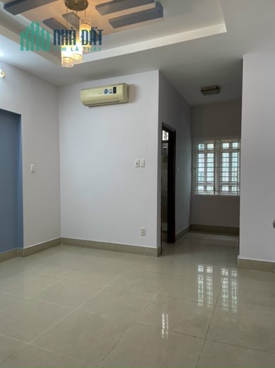 Bán nhà Quận Bình Thạnh giá 9,8 tỷ. Gần đường Phạm văn Đồng, Nguyễn Xí, Nơ Trang Long