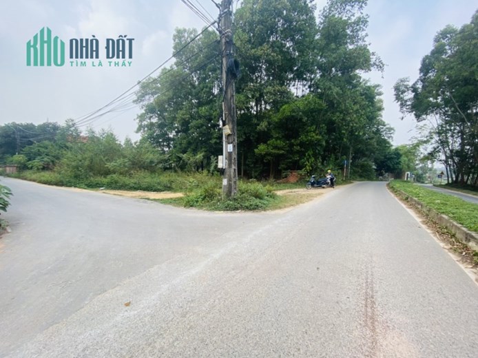Bán 3 ô liền nhau mặt đường đôi Cầu Bút, Định Trung. 550m2👉Giá : 15tr/m2