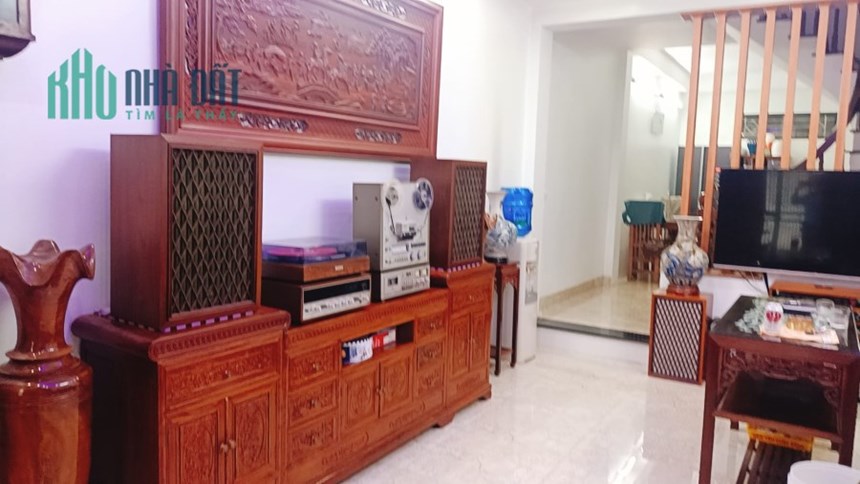 Bán nhà Hồ Tây, Võng Thị 41m, Ô Tô, Lô Góc 3 Thoáng 11 tỷ 6