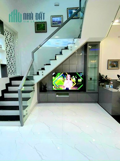 Nhà phố KDC Omely, 3 tầng, full nội thất, giá 6.6 tỷ