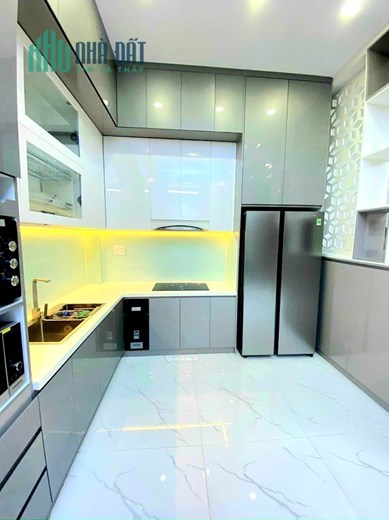 Nhà phố KDC Omely, 3 tầng, full nội thất, giá 6.6 tỷ