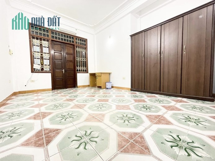 Hiếm! 50m ra phố TRẦN DUY HƯNG - BÁN NHÀ 35M2 - 4.75 TỶ- Đẹp từ nhà tới sổ