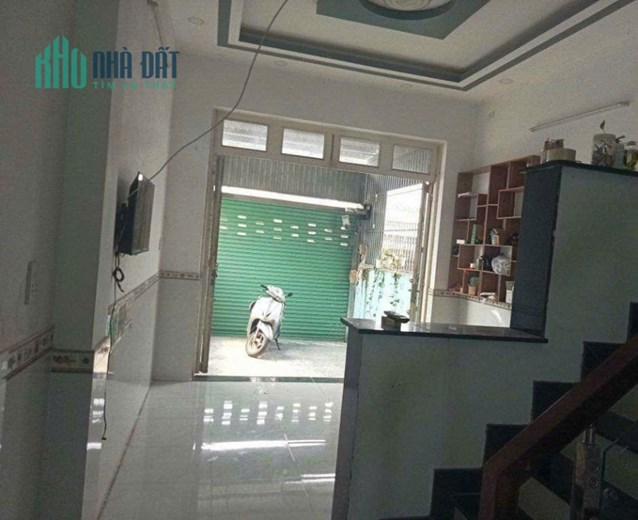 nhà sổ hồng riêng Nguyễn Thị Sáu, chợ Thới Tứ xã Thới Tam Thôn HM TPHCM chỉ 3ty050 tl