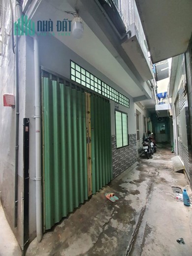 NHÀ 1 TRỆT 2 LẦU CÓ 3 PHÒNG NGAY TRUNG TÂM TÂN BÌNH CHỈ 2.x TỶ