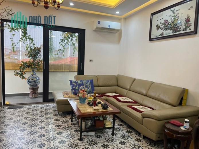 Bán nhà phố Tây Sơn, ô tô, ở cực vip, thang máy,  120m, 6T, 14.2 tỷ