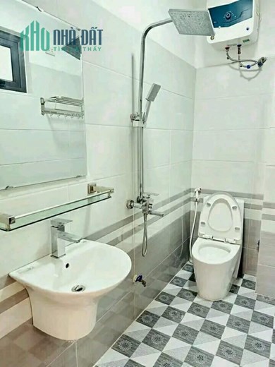 NHÀ NGUYỄN VĂN LINH ,OTO 7 CHỖ ĐỖ CỬA,FULL NỘI THÁT,CHỦ CẦN BÁN NGAY VÀ LUÔN 44.3M2,GIÁ 4.7 TỶ