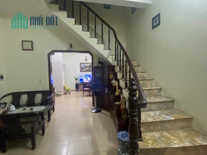 TRUNG KÍNH - PHÂN LÔ CÁN BỘ - 50M2 X 4 TẦNG KIÊN CỐ - VỈA HÈ - Ô TÔ TRÁNH - DÂN TRÍ CAO - CÁCH MẶT