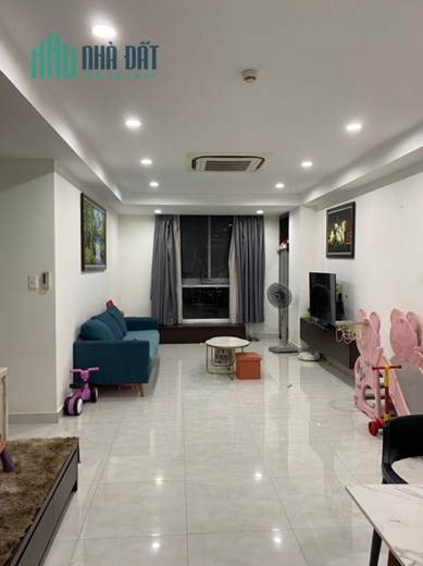 Cho thuê căn hộ chung cư REMAX PLAZA nằm ngay đường Phạm Đình Hổ, Phường 1, Quận 6