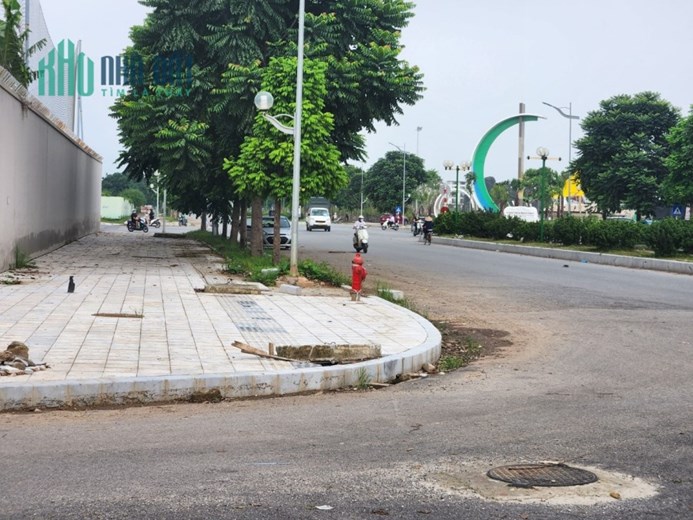 HÀNG HIẾM - ĐẤT NGỌC THỤY – GIA THƯỢNG – THÔNG SỐ ĐẸP – GẦN CÔNG VIÊN NGỌC THỤY – ĐỐI DIỆN TRƯỜNG