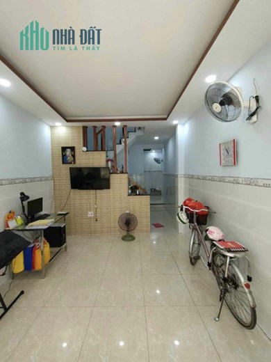 Bán nhà Âu Cơ, P10, Tân Bình, 47m2, 2 tầng 2PN, giá 4.05 tỷ thương lượng