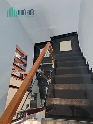 Bán nhà Âu Cơ, P10, Tân Bình, 47m2, 2 tầng 2PN, giá 4.05 tỷ thương lượng