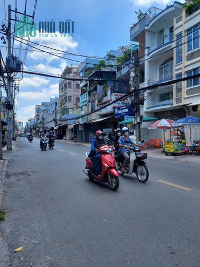 Bán nhà Mặt tiền Ni Sư Huỳnh Liên - Chung cư Bàu Cát, Dt: 4/6x27m, 6 T - 23PN, 16.8 tỷ.