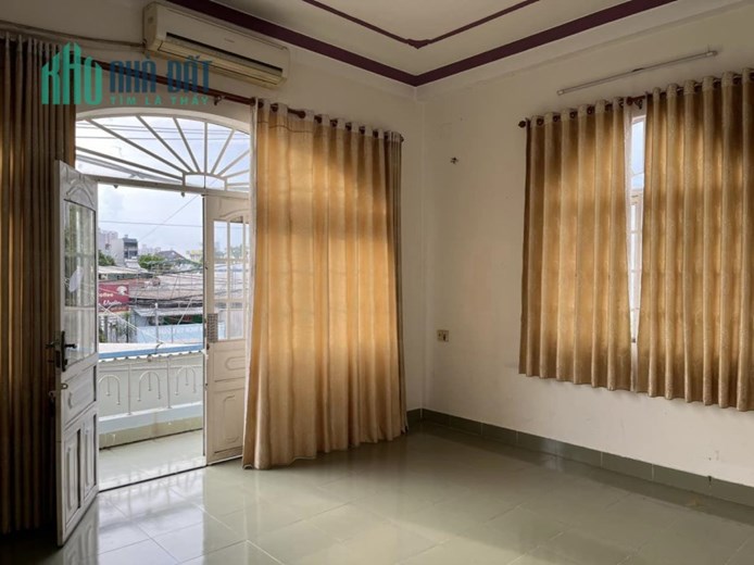 Phòng có ban công thoáng mát - 126 Dương Đình Hội, Phước Long B, TP Thủ Đức