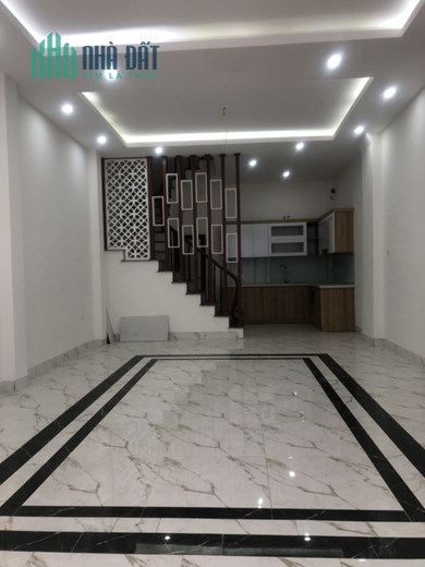 📢 📢 📢 CẦN BÁN GẤP NHÀ LIỀN KỀ TRONG KHU PHÂN LÔ TẠI HÀO NAM - PHONG THUỶ RẤT TỐT.