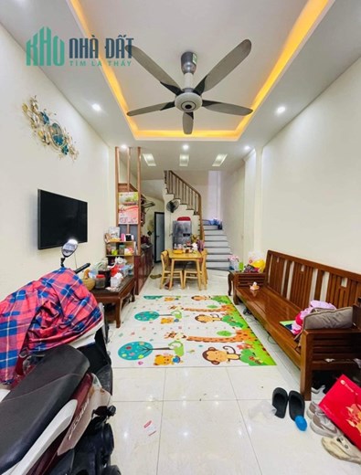 Phân lô Tô Hiệu Hà Đông. 30m2, Mt 3.3m, 5 tầng giá chỉ 4.2 tỷ, cách 1 nhà ra ô tô