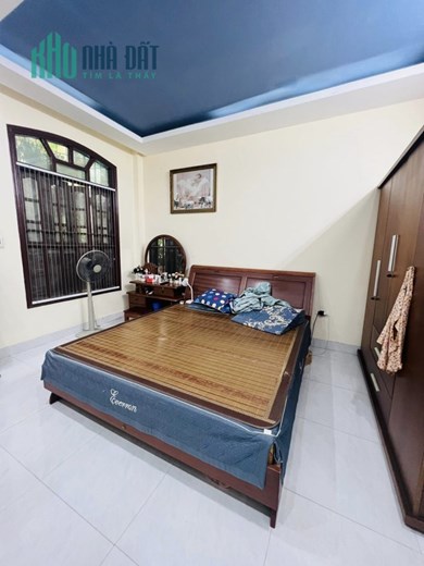 Bán nhà mặt phố Nguyễn Quý Đước, lô góc, giá chưa đến 300 triệu/m2
