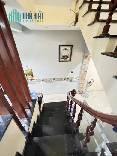 Bán nhà mặt phố Nguyễn Quý Đước, lô góc, giá chưa đến 300 triệu/m2