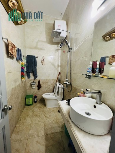 Bán nhà mặt phố Nguyễn Quý Đước, lô góc, giá chưa đến 300 triệu/m2