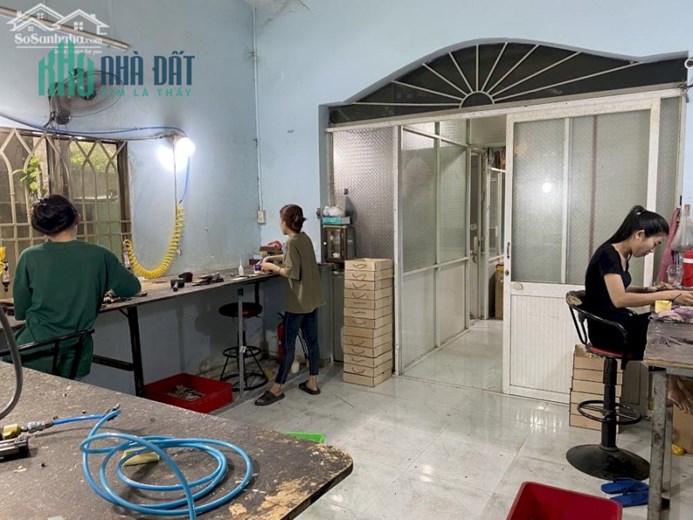 CHÍNH CHỦ CHUYỂN ĐỊA ĐIỂM KINH DOANH CẦN BÁN NHANH XƯỞNG TẠI TÂN THẠNH ĐÔNG - CỦ CHI - TPHCM