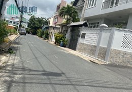 BÁN NHÀ LÃ XUÂN OAI, 5X12M, 3 TẦNG ĐÚC MỚI 100% 4.6 TỶ.
