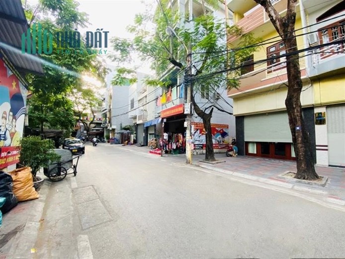 Bán nhà mặt đường Nguyễn Công Trứ vị trí cực đẹp, vỉa hè rộng, GIÁ 9.7 tỉ