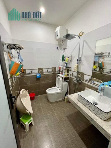 Bán nhà phố Kiều Sơn - Văn Cao ô.tô đỗ cửa, 46m 4 tầng GIÁ 3.1 tỉ