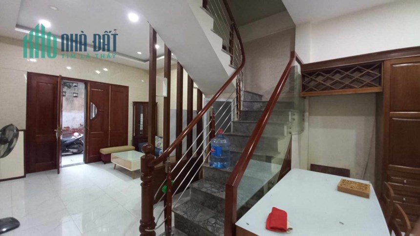 BÁN NHÀ HOÀNG VĂN THÁI, 42m2x 4T, MT4.2m, Ô TÔ ĐỖ CỔNG, LÔ GÓC, KINH DOANH, CHỈ NHỈNH 6 TỶ