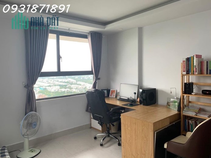 Bán Gấp Penthouses 130m2 - Dự án sky 9, Phú Hữu, gần khu công nghệ cao - Giá 3,2 tỷ bao thuế phí
