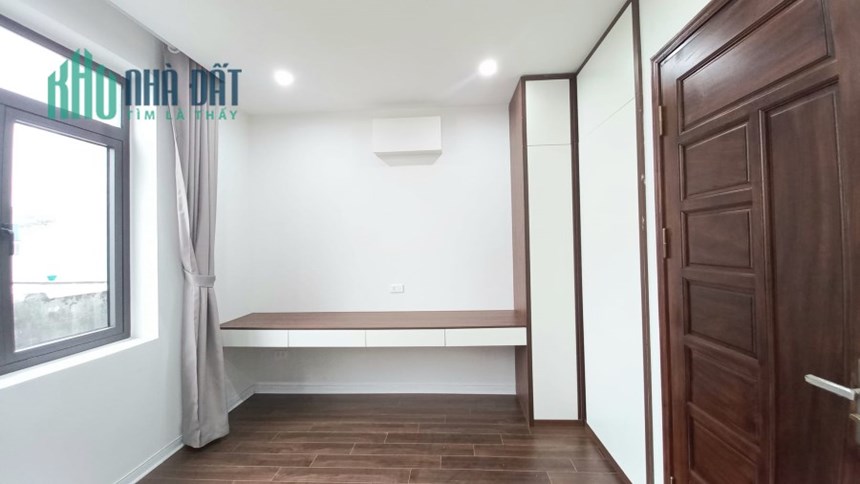 BÁN NHÀ HOÀNG VĂN THÁI, 50m2x 4T, MT4.2m, Ô TÔ ĐỖ CỔNG, LÔ GÓC, KINH DOANH, CHỈ NHỈNH 4 TỶ