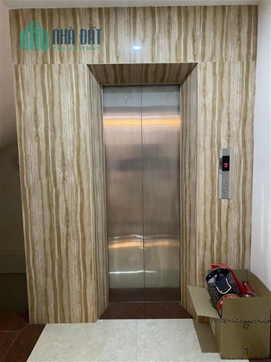 BÁN NHÀ PHÂN LÔ PHỐ NGUYÊN HỒNG, GẦN PHỐ, THANG MÁY, VỈA HÈ, Ô TÔ TRÁNH, KINH DOANH.