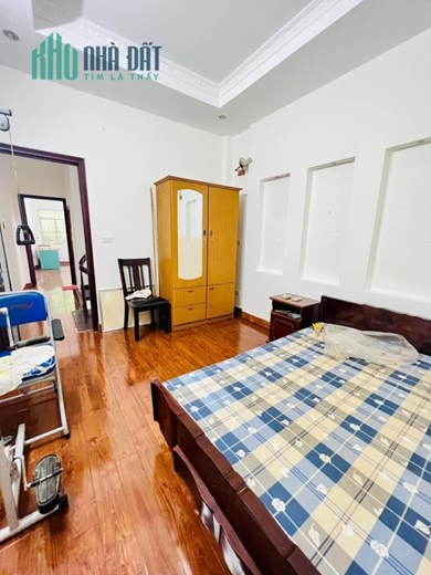 Bán Nhà Ngõ 195 Phố Trần Cung 45m2 x 4 tầng 1 tum, 4 phòng ngủ đầy đủ công năng, nhà mới ở ngay,