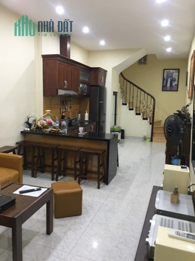 Bán nhà 4 tầng hiếm Bồ Đề,Long Biên 46m2,Mt 3.5m ,ngõ oto nhỉnh 5 tỷ
