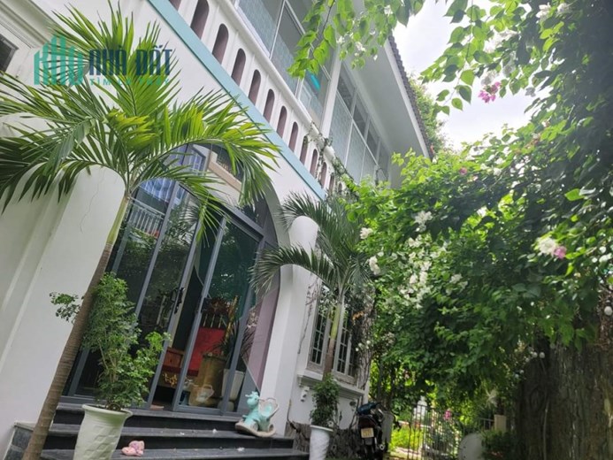 Cho thuê nhà nguyên căn 2 tầng có sân vườn đường TRẦN VĂN DƯ - PHƯỚC MỸ - ĐÀ NẴNG