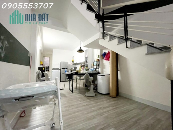 Nhà 2 tầng Q. Hải Châu - HÒA CƯỜNG NAM, Đà Nẵng, Sổ vuông vức, gần Mặt tiền, Chỉ 2 tỷ 400